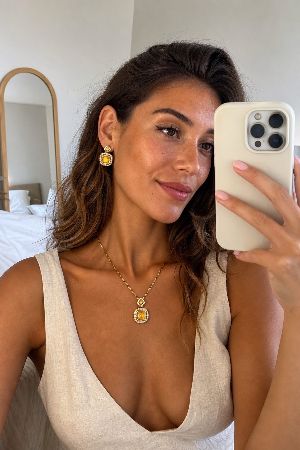 Customer wearing Golden Square Luxe Set